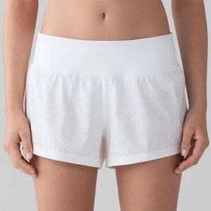 Lululemon Final Lap Short (2.5")